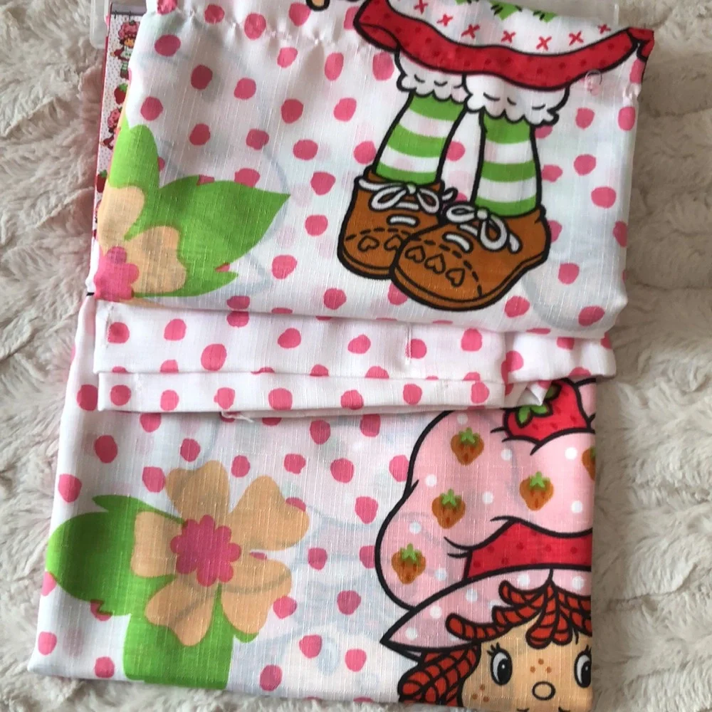 Strawberry Shortcake Shower Curtain Set - Pink Polka Dot